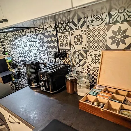 Szumiaca Sosna - Jacuzzi, Ognisko, Sauna, Bbq