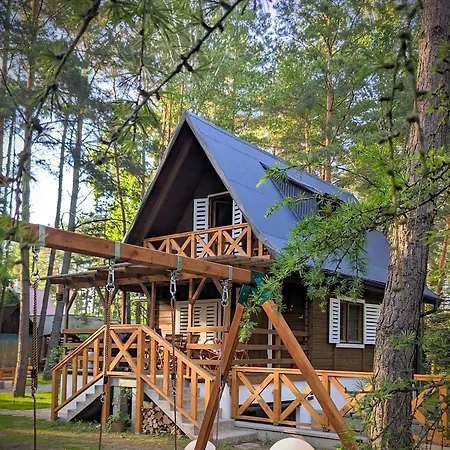 Holiday home Szumiaca Sosna - Jacuzzi, Ognisko, Sauna, Bbq *