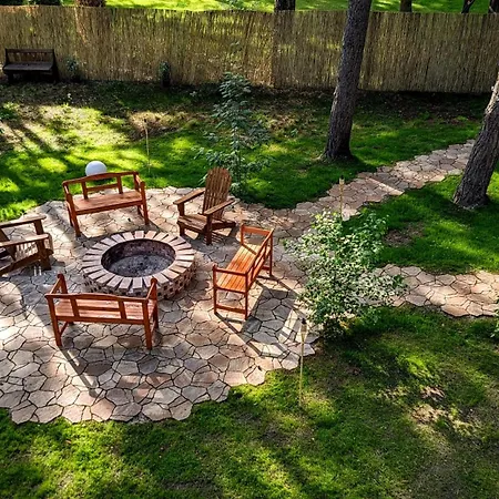 Holiday home Szumiaca Sosna - Jacuzzi, Ognisko, Sauna, Bbq Arciechow